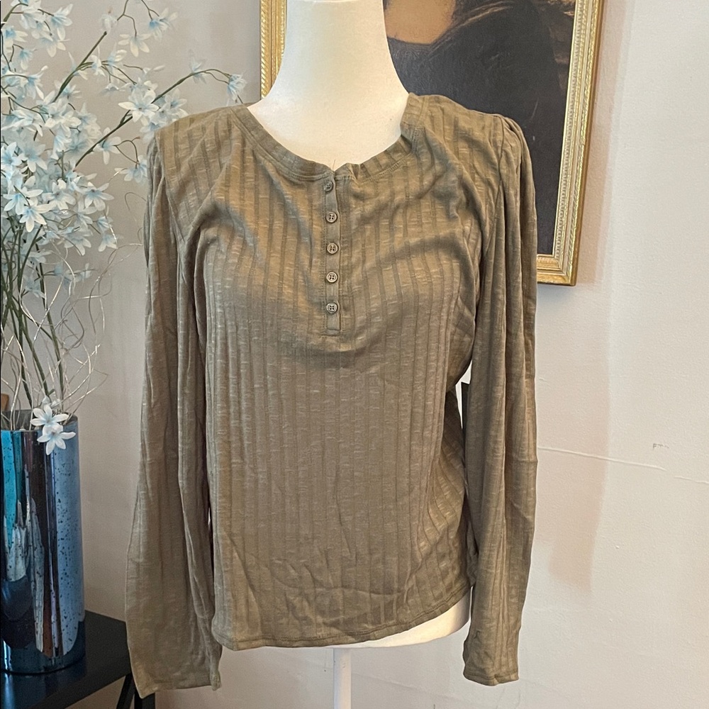 Derek Heart Olive Green Simple Long Sleeve Top